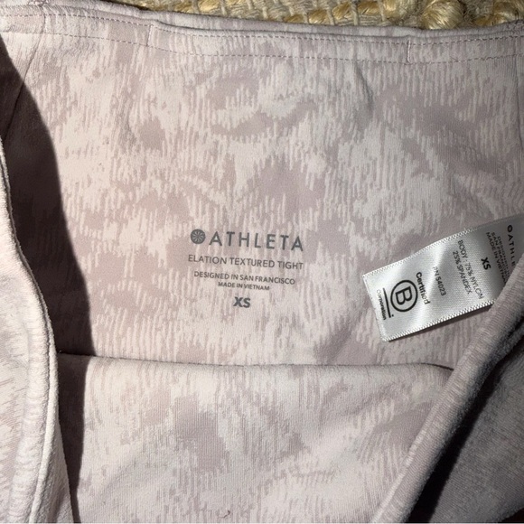 Athleta Elation Textured Tights - Picture 3 of 4